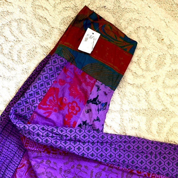 NWT 💯 % cotton beautiful vibrant print Palazzo pants. Pull up style - Picture 3 of 6